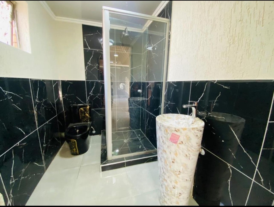 4 Bedroom Property for Sale in Lombardy East Gauteng