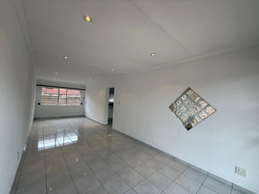 To Let 4 Bedroom Property for Rent in Ravenswood Gauteng