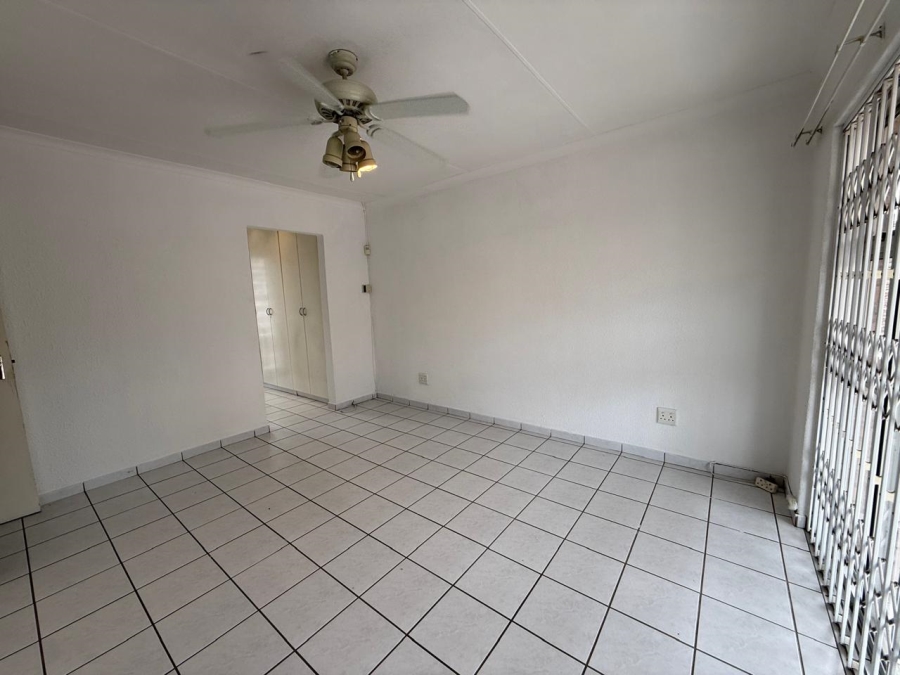 To Let 4 Bedroom Property for Rent in Ravenswood Gauteng