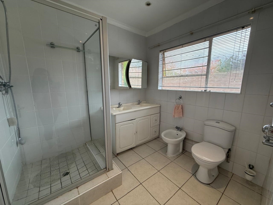 To Let 4 Bedroom Property for Rent in Ravenswood Gauteng
