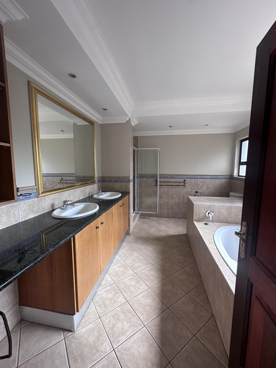 5 Bedroom Property for Sale in Kyalami Gauteng