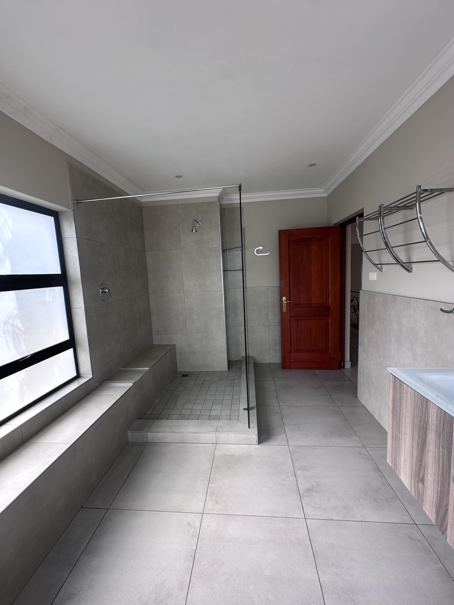 5 Bedroom Property for Sale in Kyalami Gauteng