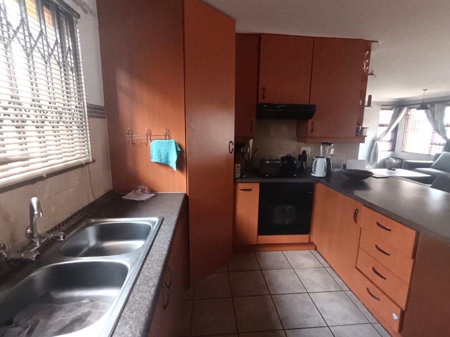 3 Bedroom Property for Sale in Bartlett Gauteng