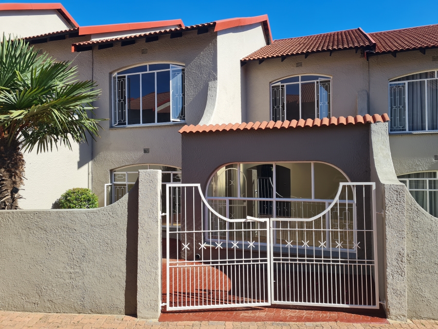 To Let 3 Bedroom Property for Rent in Eden Glen Gauteng
