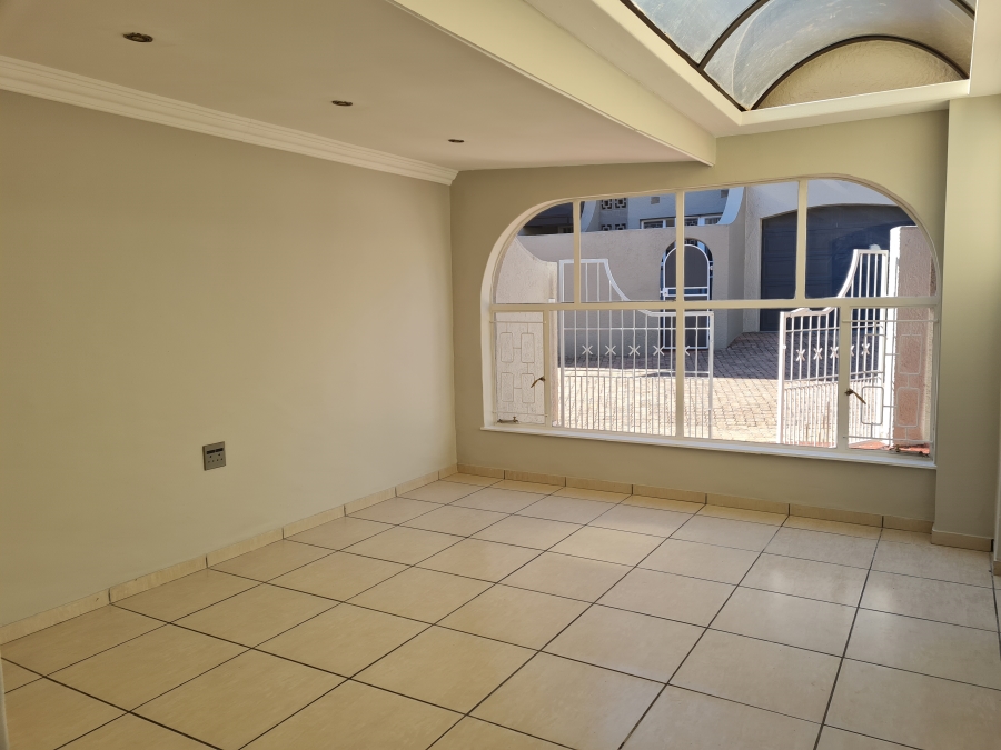 To Let 3 Bedroom Property for Rent in Eden Glen Gauteng