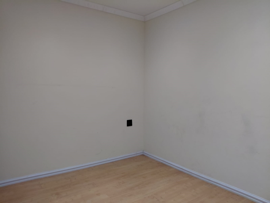 5 Bedroom Property for Sale in Beyers Park Gauteng