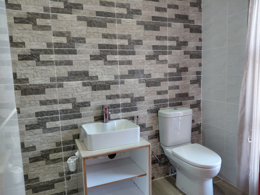 5 Bedroom Property for Sale in Beyers Park Gauteng