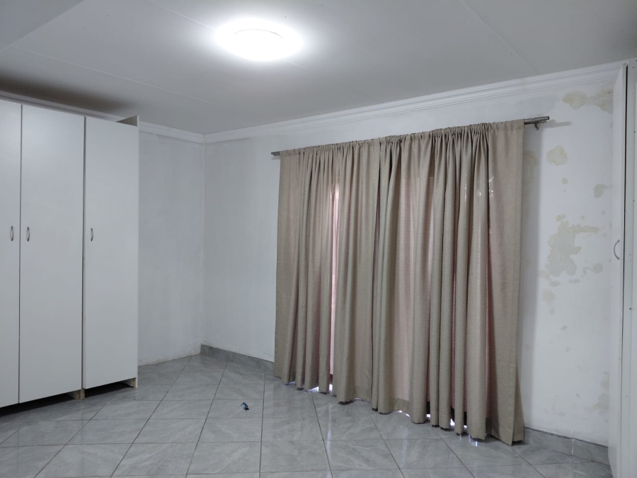 5 Bedroom Property for Sale in Beyers Park Gauteng