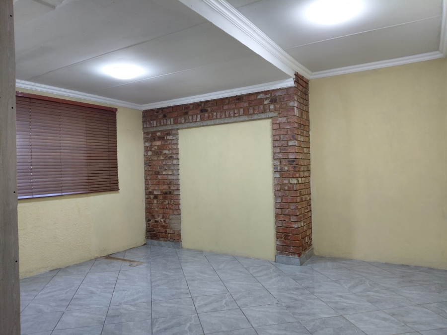 5 Bedroom Property for Sale in Beyers Park Gauteng