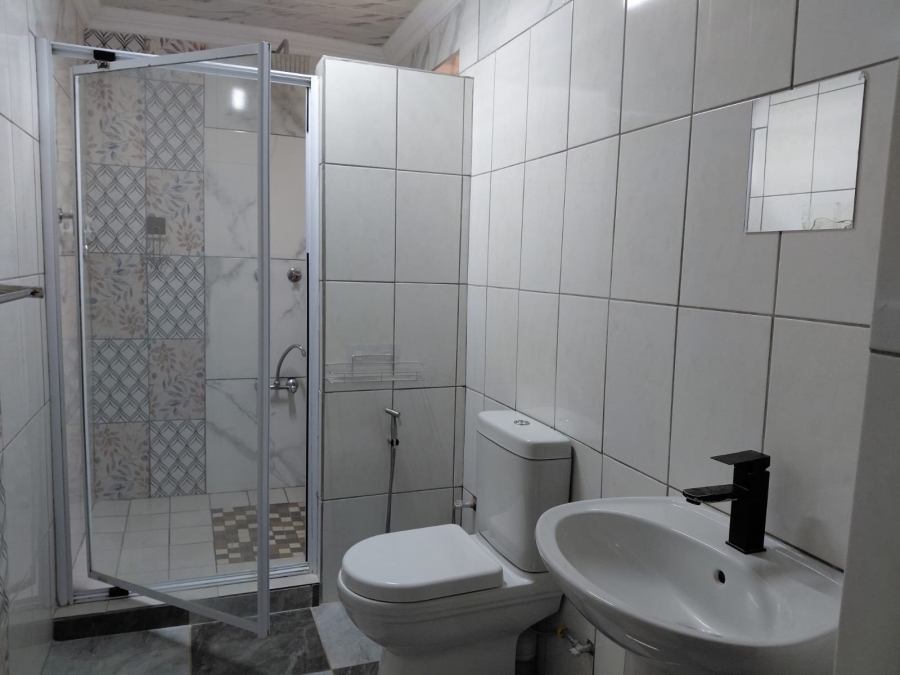 5 Bedroom Property for Sale in Beyers Park Gauteng