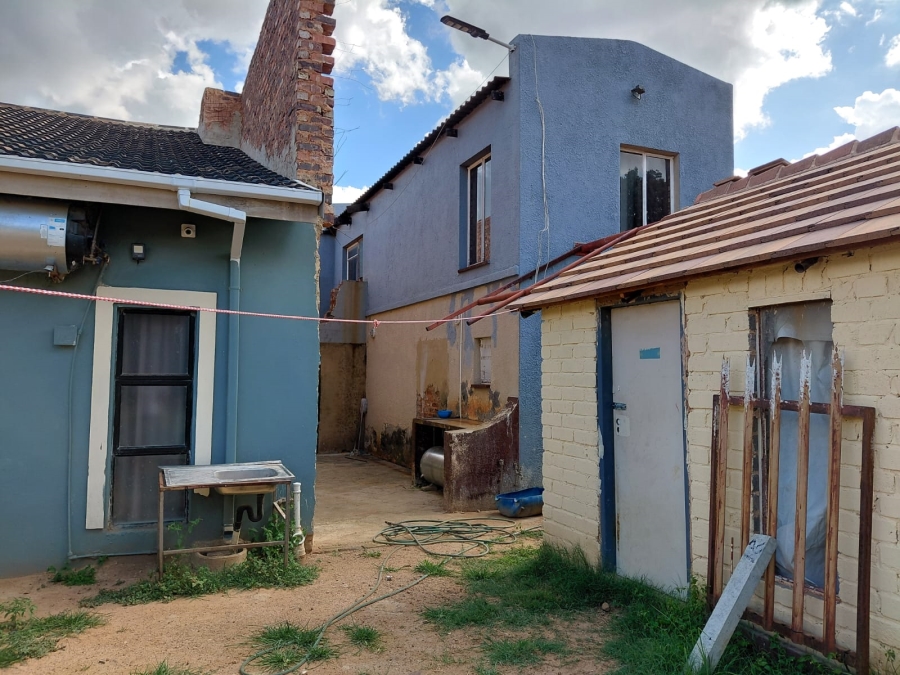 5 Bedroom Property for Sale in Beyers Park Gauteng