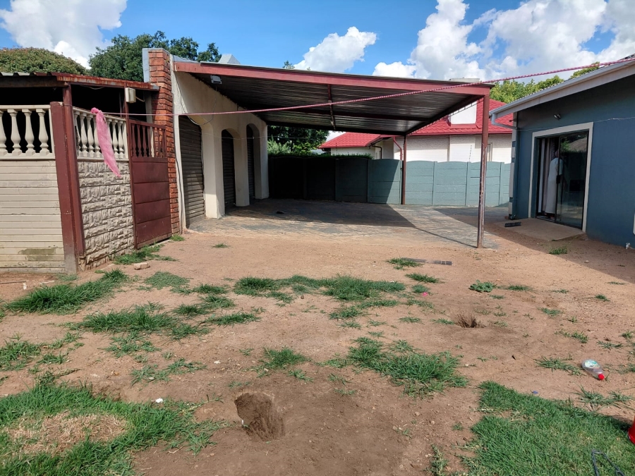 5 Bedroom Property for Sale in Beyers Park Gauteng