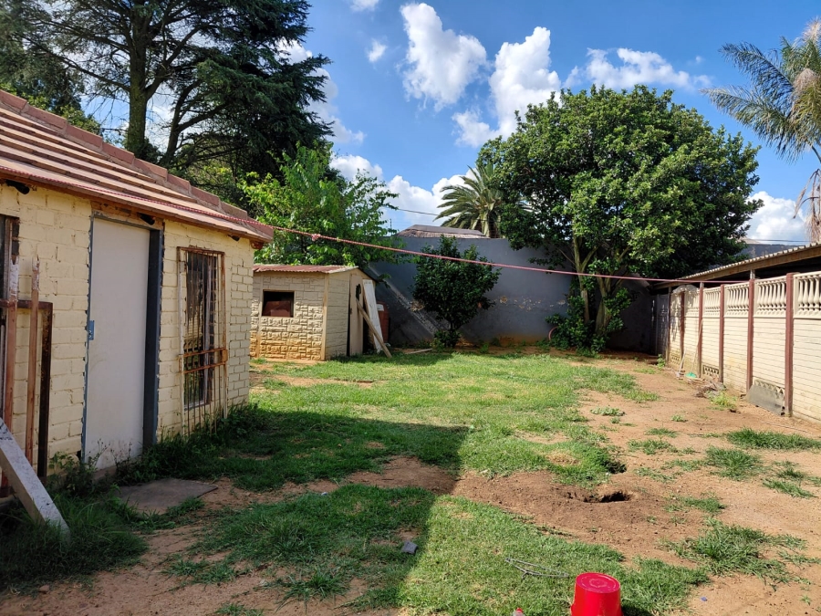 5 Bedroom Property for Sale in Beyers Park Gauteng