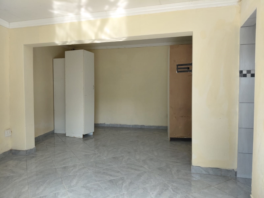 5 Bedroom Property for Sale in Beyers Park Gauteng