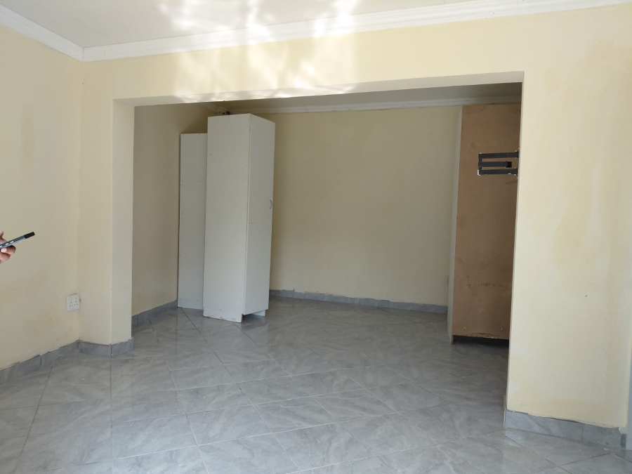 5 Bedroom Property for Sale in Beyers Park Gauteng