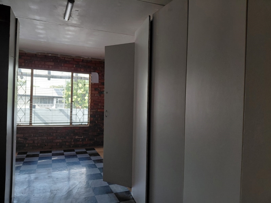 5 Bedroom Property for Sale in Beyers Park Gauteng