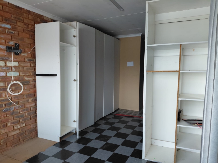 5 Bedroom Property for Sale in Beyers Park Gauteng