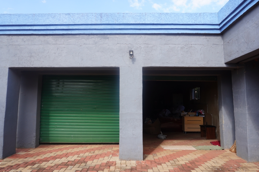 3 Bedroom Property for Sale in Dawn Park Gauteng