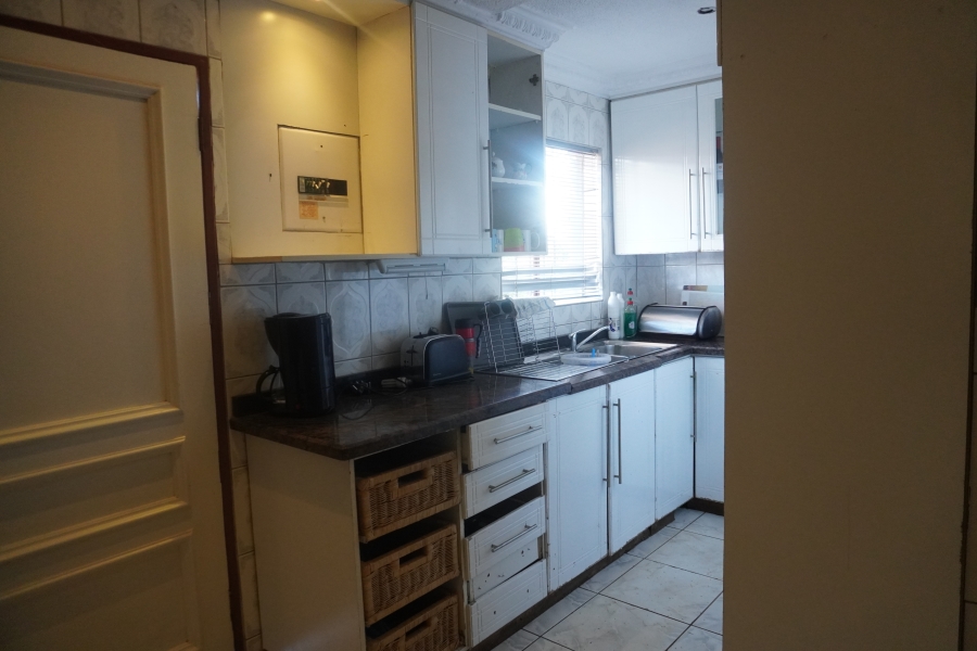 3 Bedroom Property for Sale in Dawn Park Gauteng