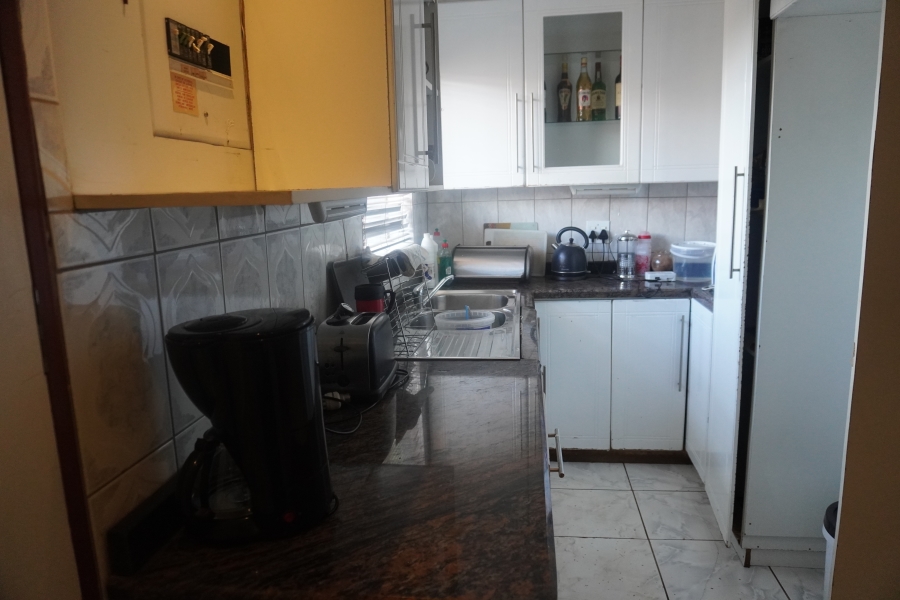 3 Bedroom Property for Sale in Dawn Park Gauteng