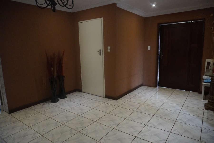 3 Bedroom Property for Sale in Dawn Park Gauteng