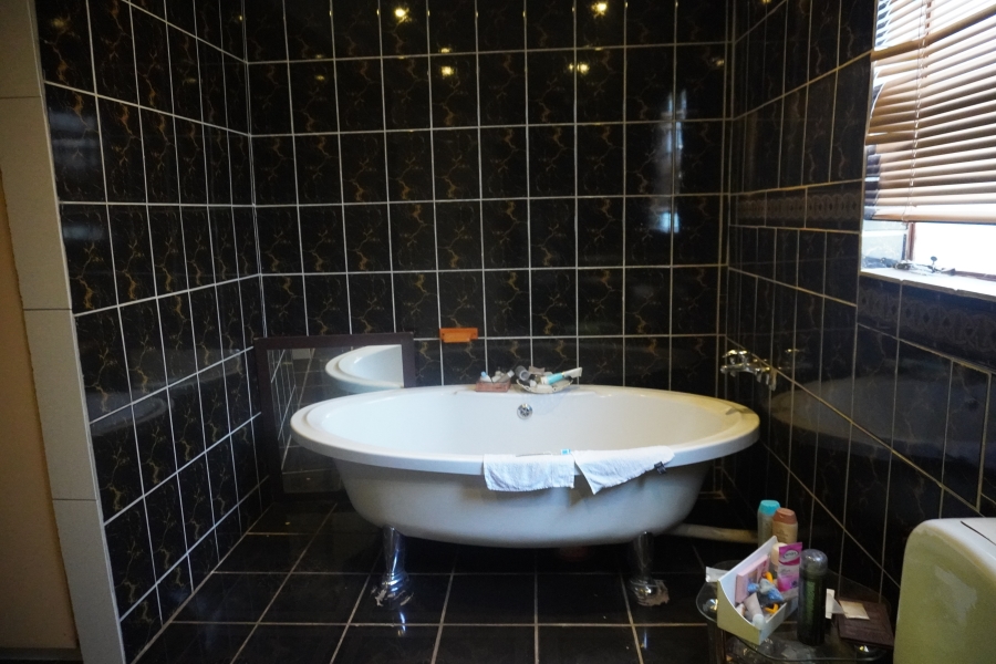 3 Bedroom Property for Sale in Dawn Park Gauteng