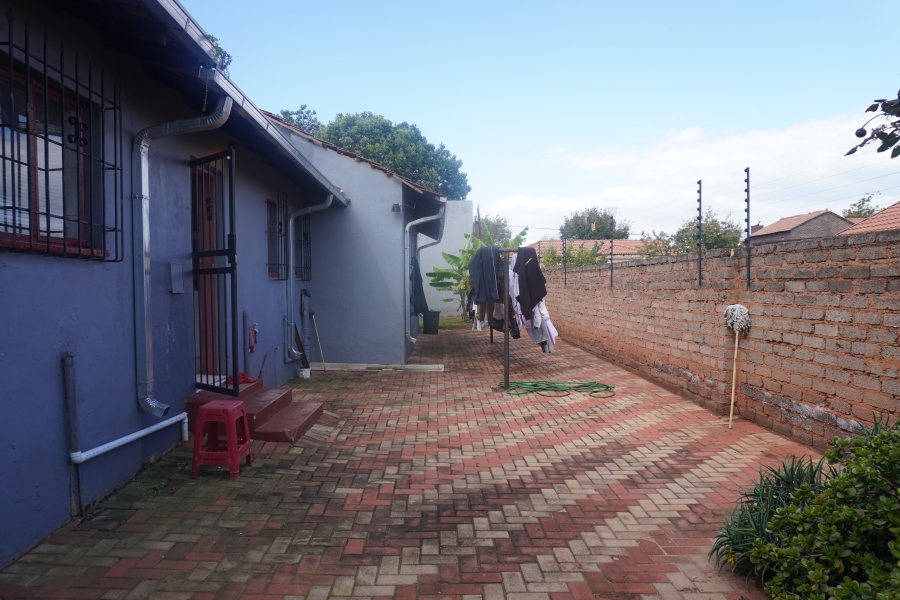 3 Bedroom Property for Sale in Dawn Park Gauteng
