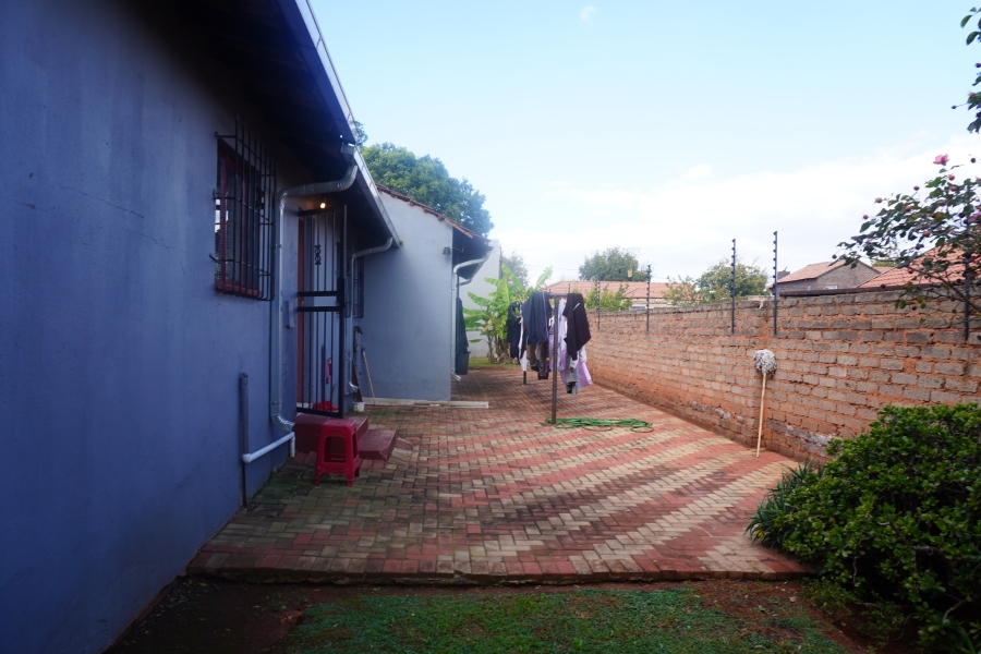 3 Bedroom Property for Sale in Dawn Park Gauteng