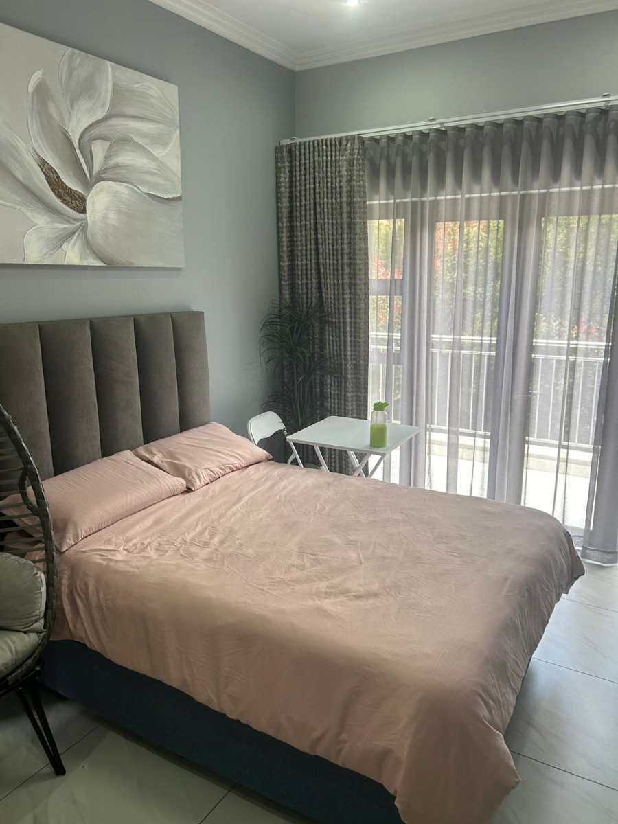 5 Bedroom Property for Sale in Greenstone Hill Gauteng