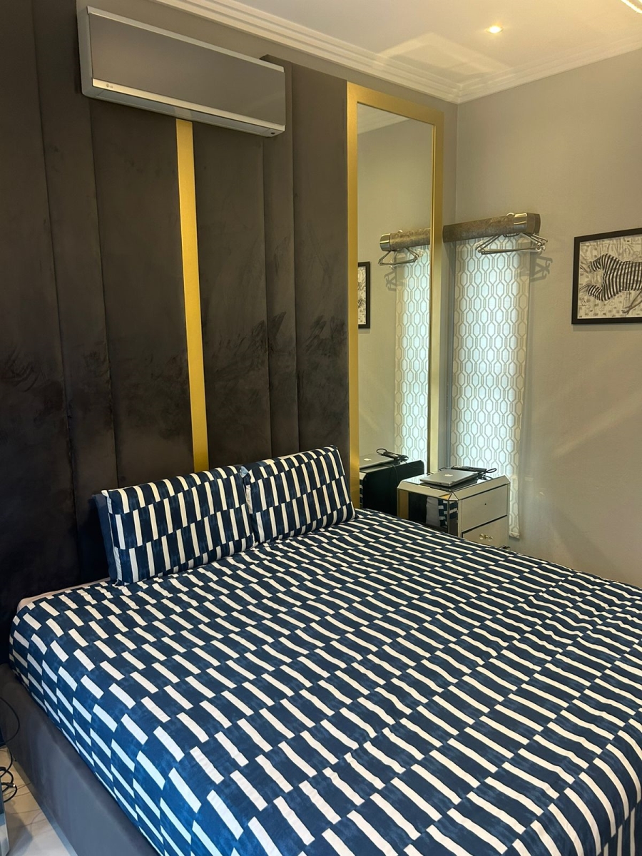 5 Bedroom Property for Sale in Greenstone Hill Gauteng