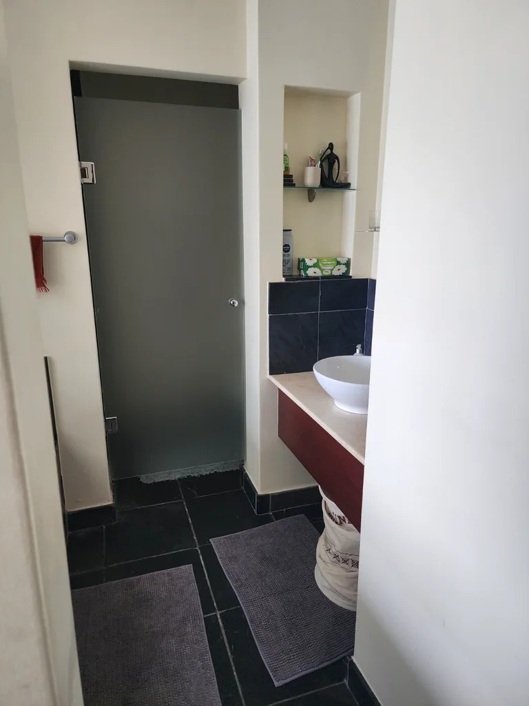 To Let 2 Bedroom Property for Rent in Sandhurst Gauteng