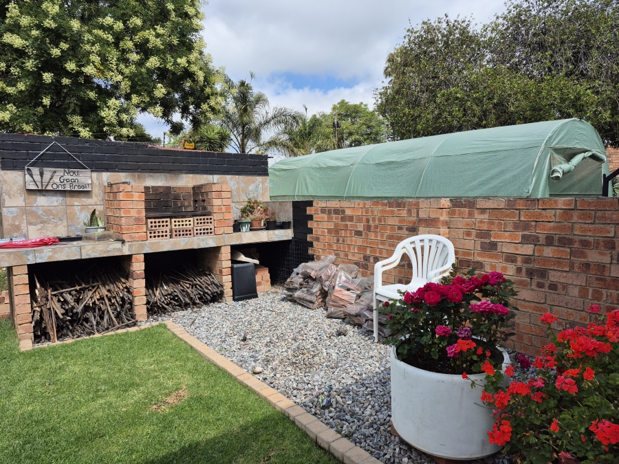 3 Bedroom Property for Sale in Fishers Hill Gauteng