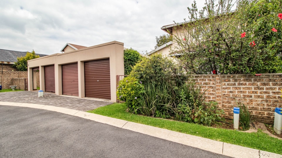 2 Bedroom Property for Sale in Eden Glen Gauteng