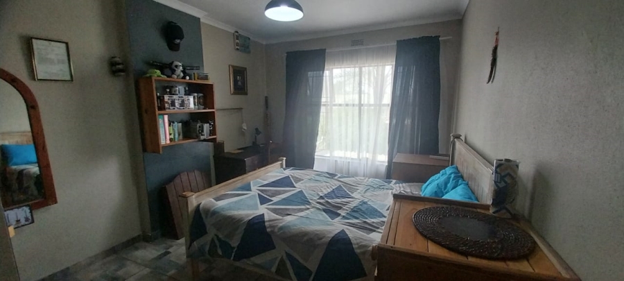 3 Bedroom Property for Sale in East Geduld Gauteng