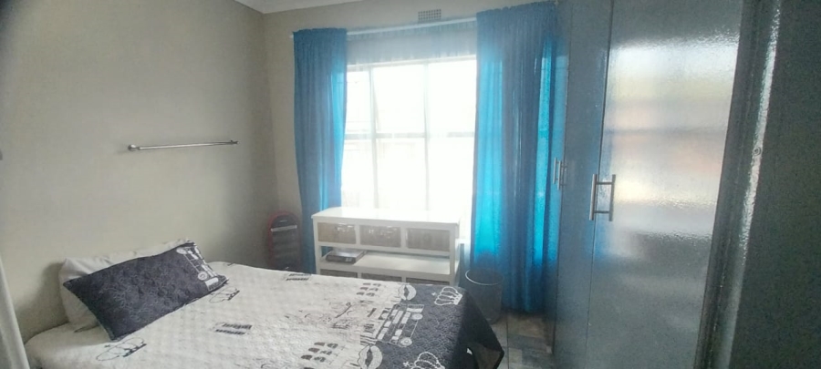 3 Bedroom Property for Sale in East Geduld Gauteng