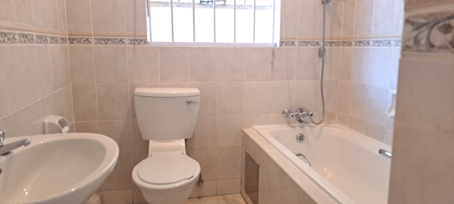 To Let 2 Bedroom Property for Rent in Bedfordview Gauteng