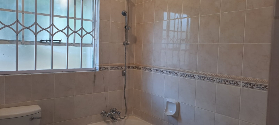 To Let 2 Bedroom Property for Rent in Bedfordview Gauteng