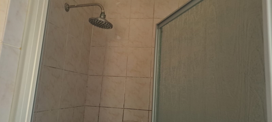 To Let 2 Bedroom Property for Rent in Bedfordview Gauteng