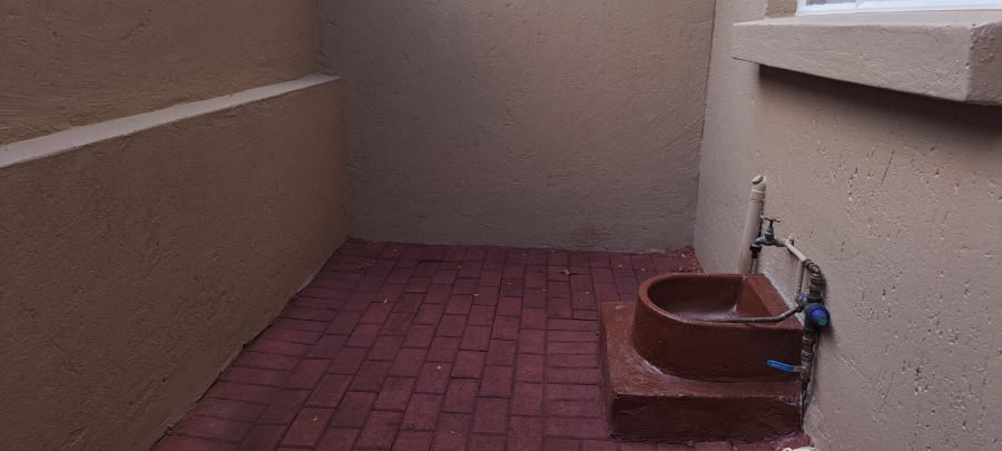 To Let 2 Bedroom Property for Rent in Bedfordview Gauteng