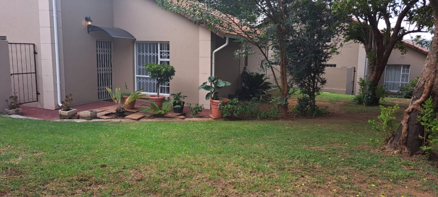 To Let 2 Bedroom Property for Rent in Bedfordview Gauteng