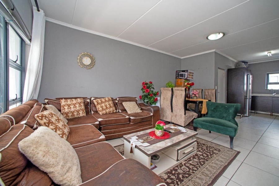 3 Bedroom Property for Sale in Greenstone Ridge Gauteng