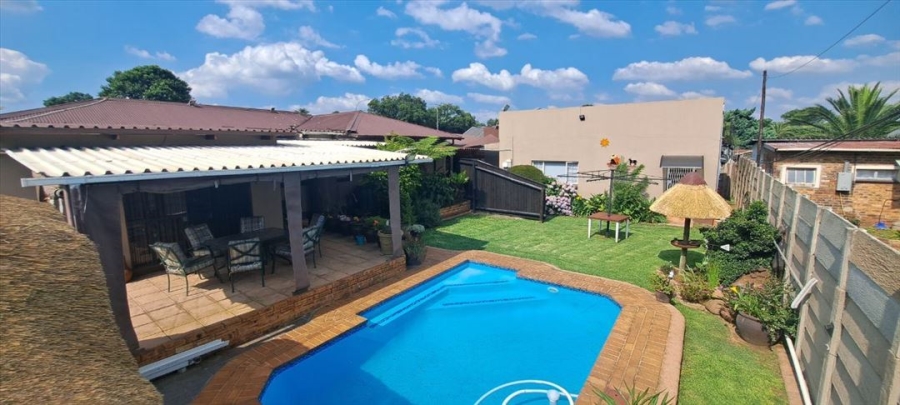 3 Bedroom Property for Sale in Northmead Gauteng