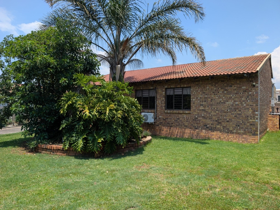 4 Bedroom Property for Sale in Mayberry Park Gauteng