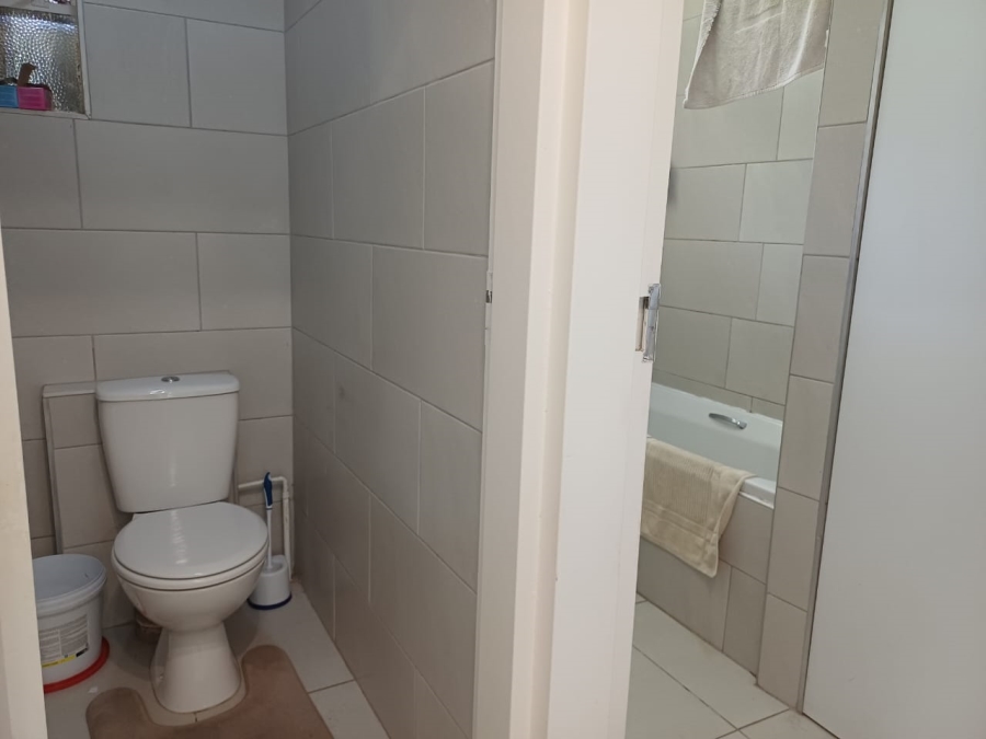 1 Bedroom Property for Sale in Glenhazel Gauteng