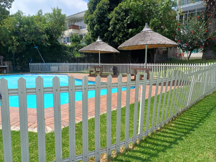 1 Bedroom Property for Sale in Glenhazel Gauteng