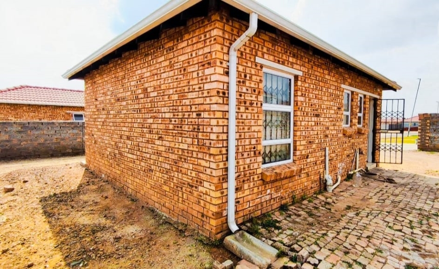 2 Bedroom Property for Sale in Alliance Gauteng