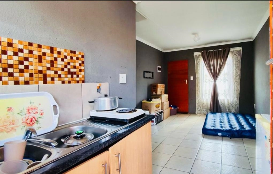 2 Bedroom Property for Sale in Alliance Gauteng