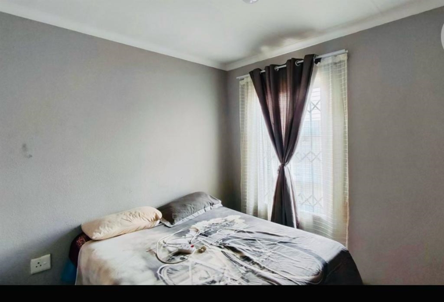 2 Bedroom Property for Sale in Alliance Gauteng