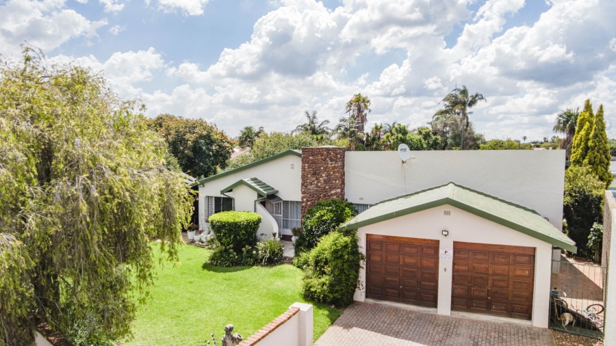 4 Bedroom Property for Sale in Edleen Gauteng