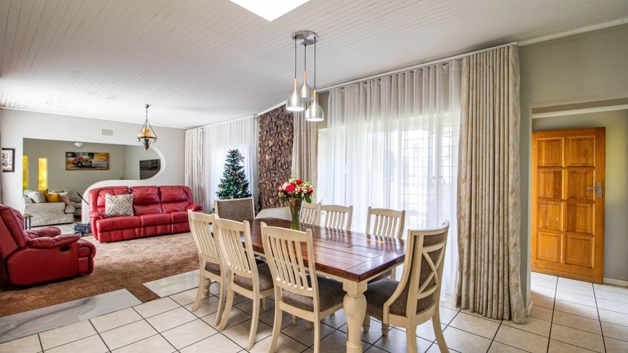 4 Bedroom Property for Sale in Edleen Gauteng